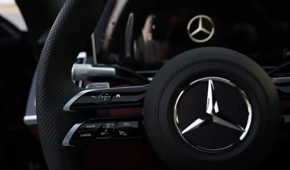 Mercedes-Benz S500 4MATIC 2025-2