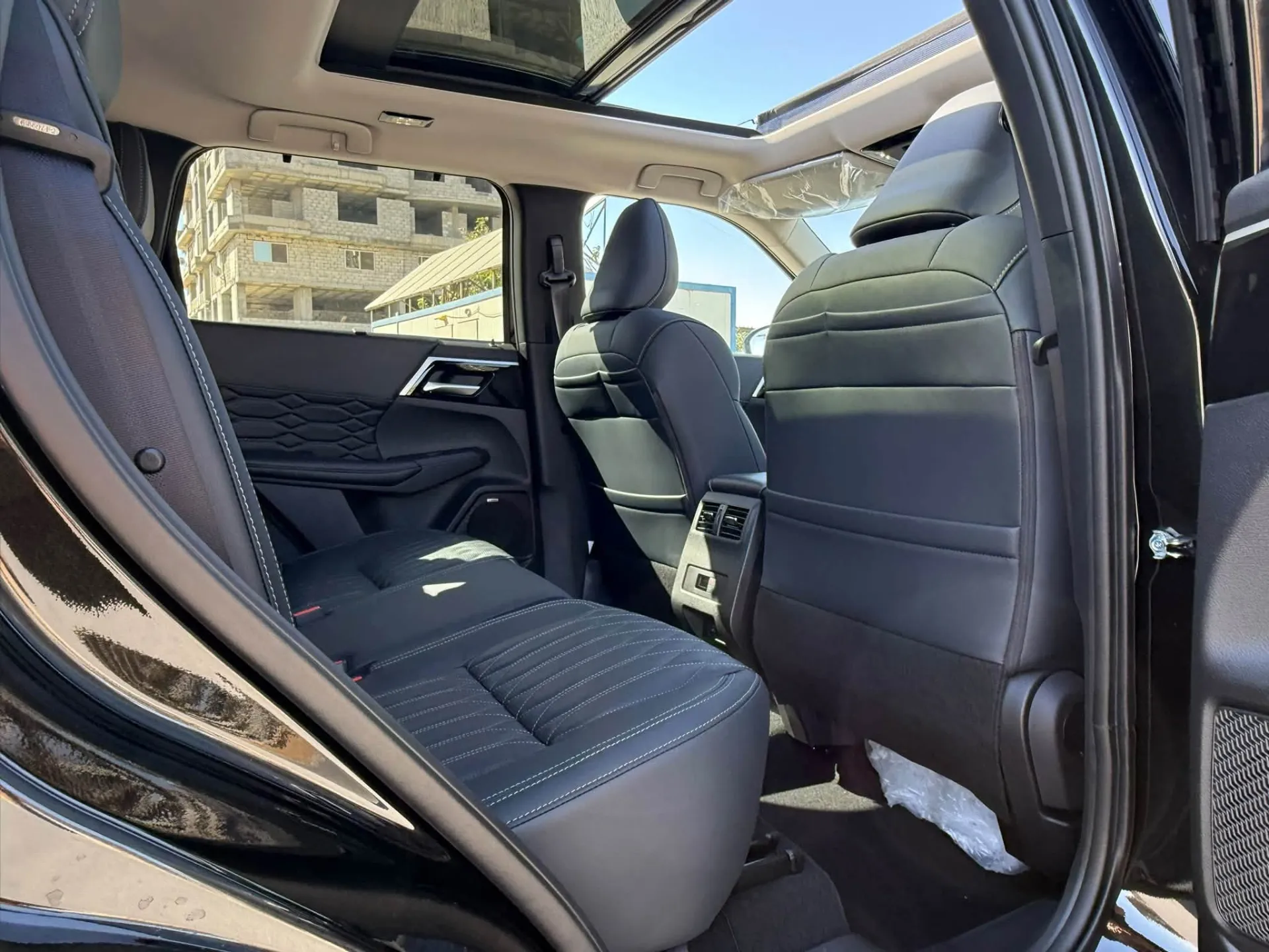 Mitsubishi Outlander 2026-5