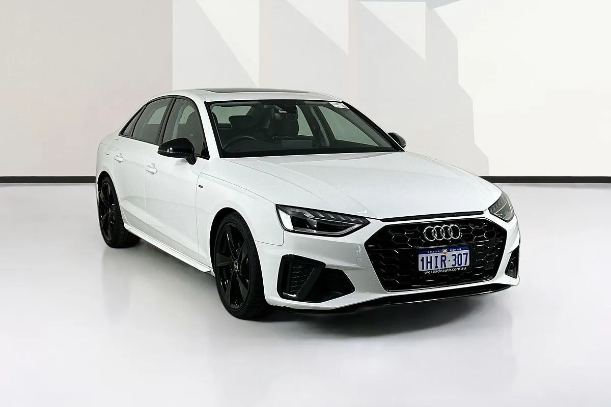 أودي A4 40 TFSI S line 2026